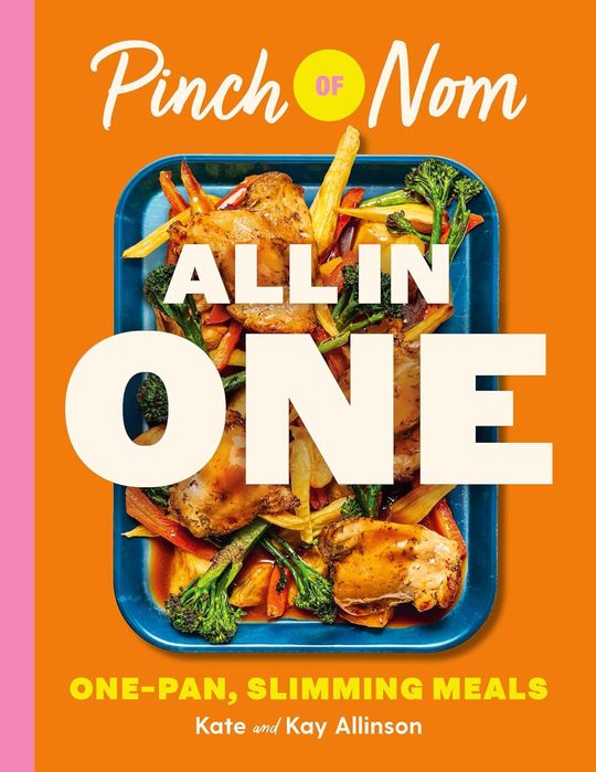 Pinch of Nom: All in One - One-Pan, Slimming Meals (Hardcover)